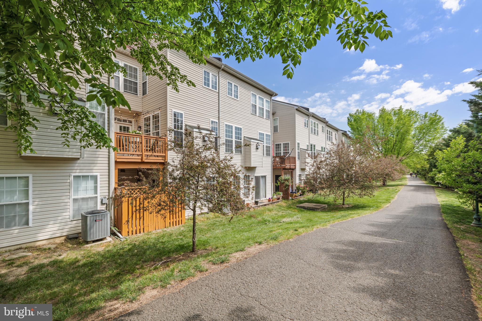 5092 Grimm Dr