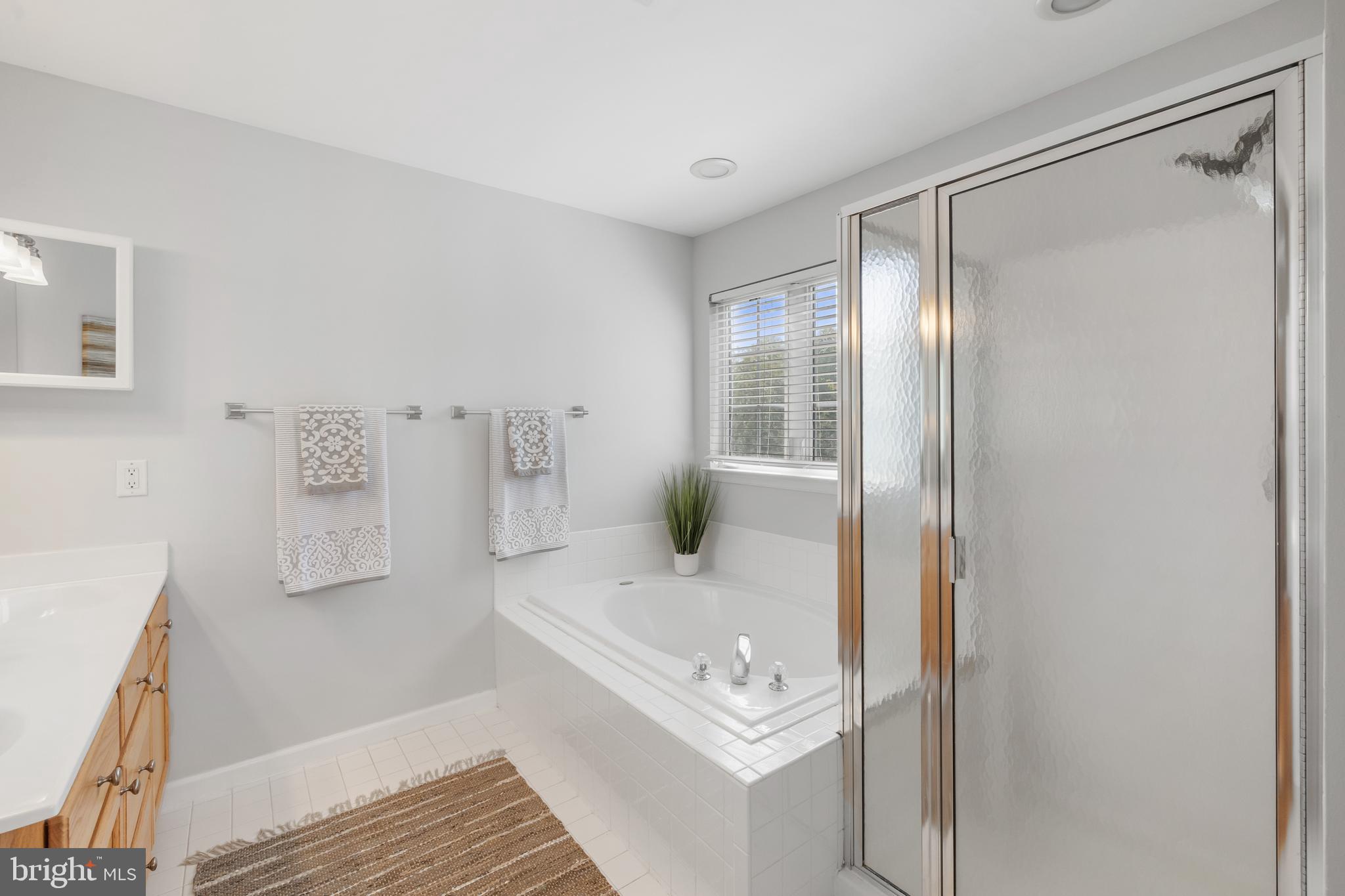 5092 Grimm Dr