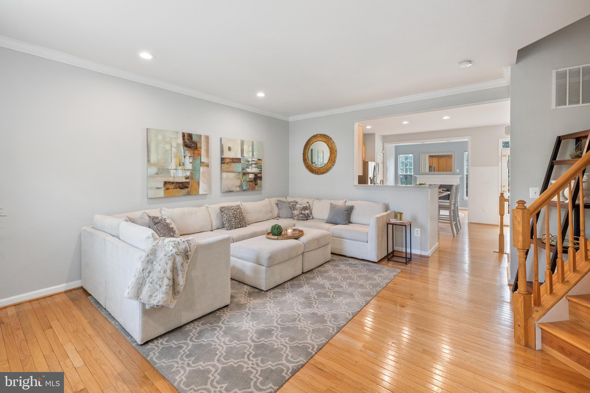 5092 Grimm Dr