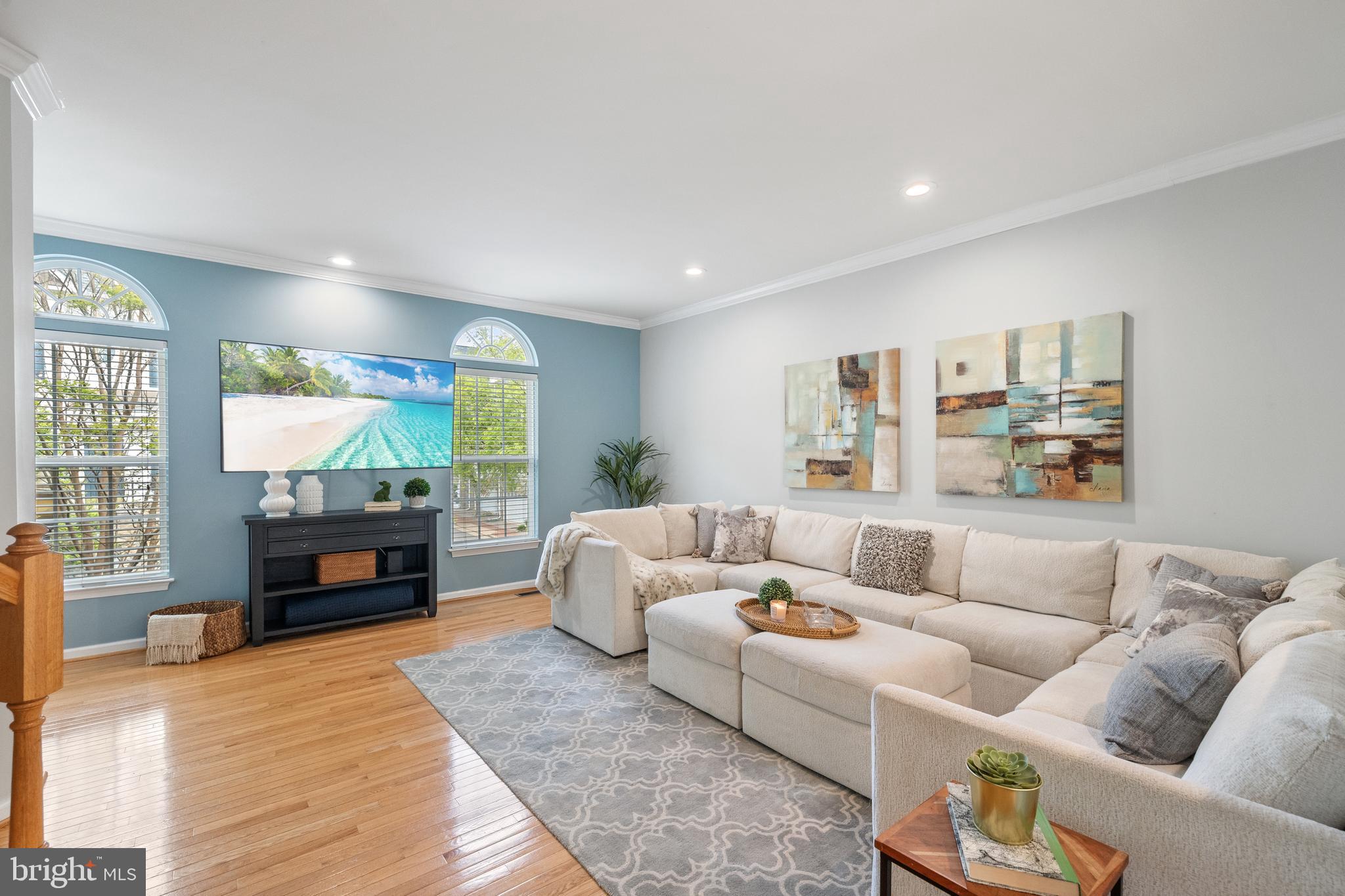 5092 Grimm Dr