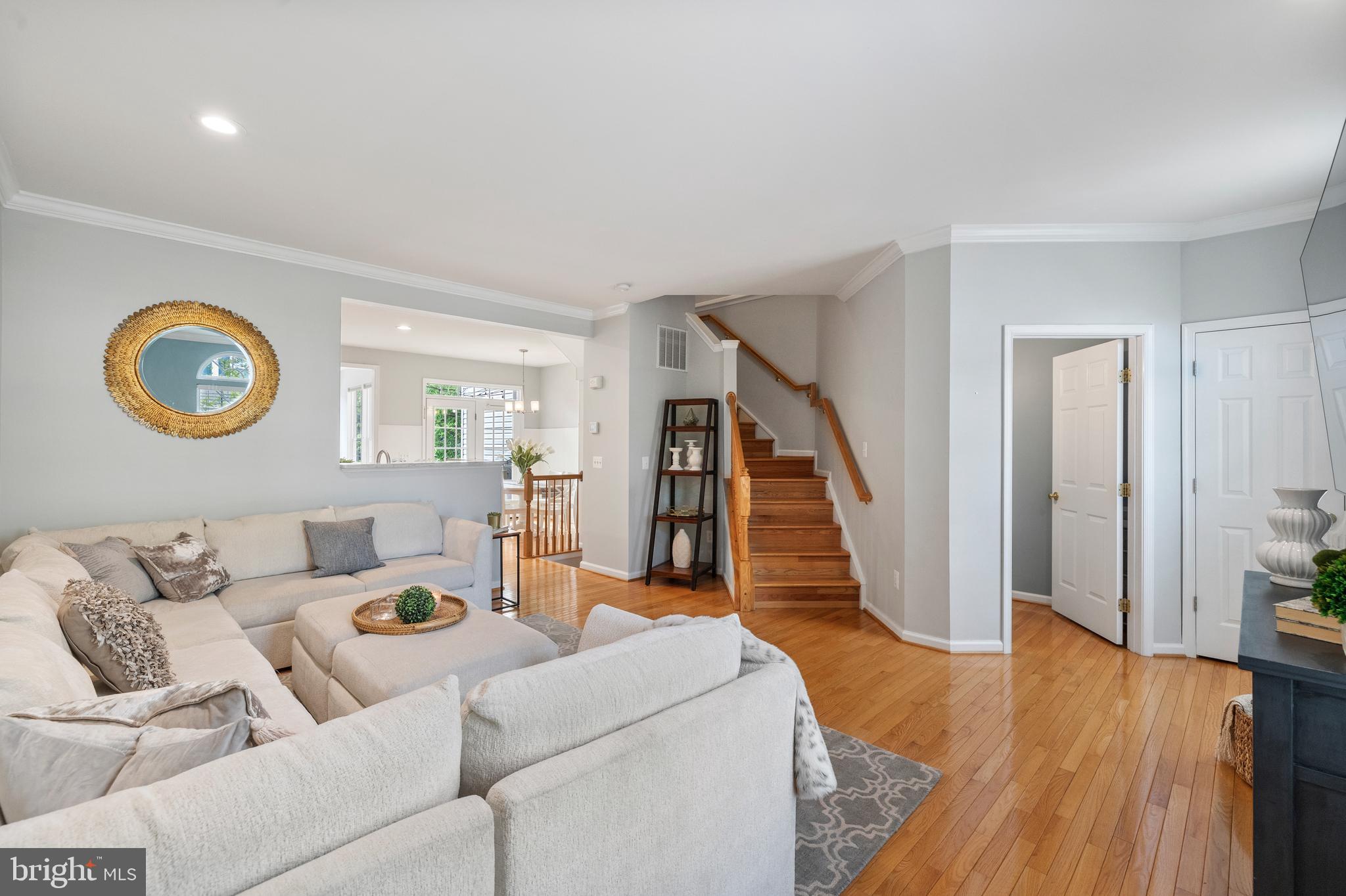 5092 Grimm Dr