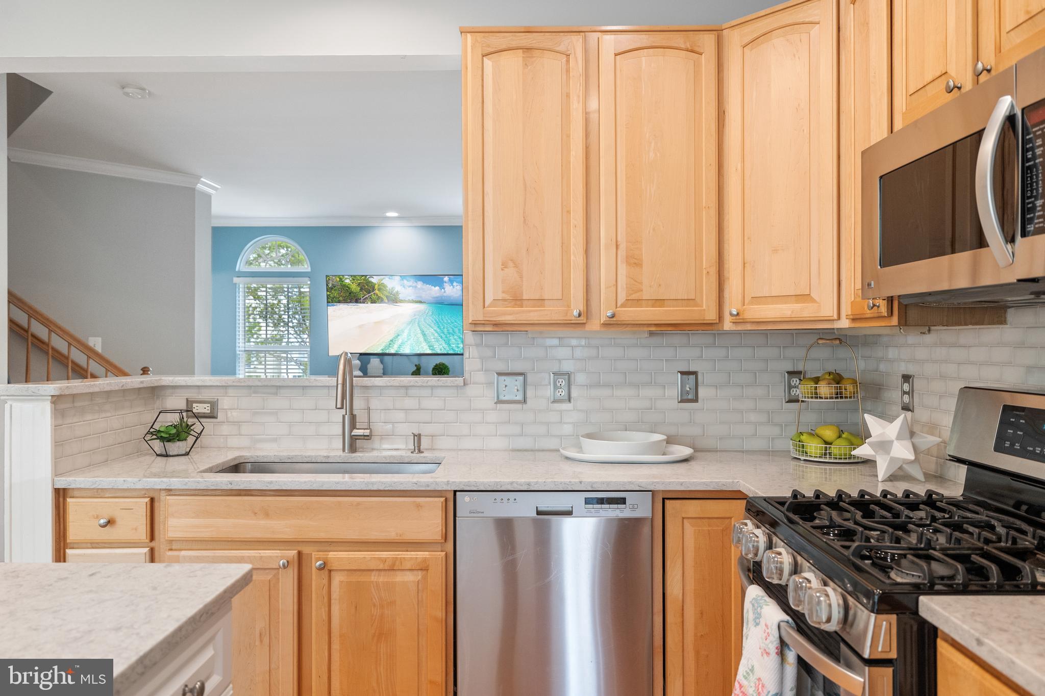 5092 Grimm Dr