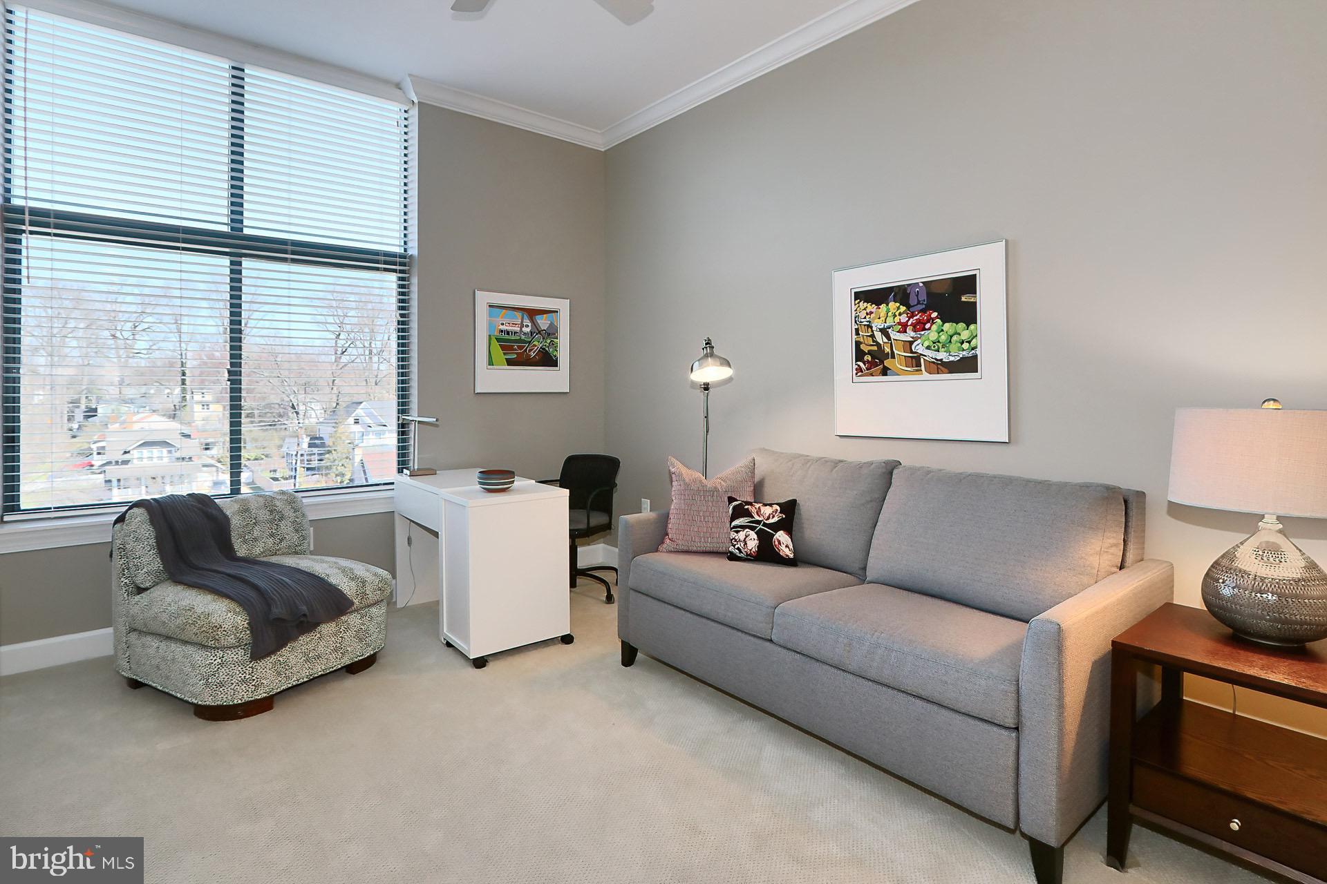 502 W Broad St #501