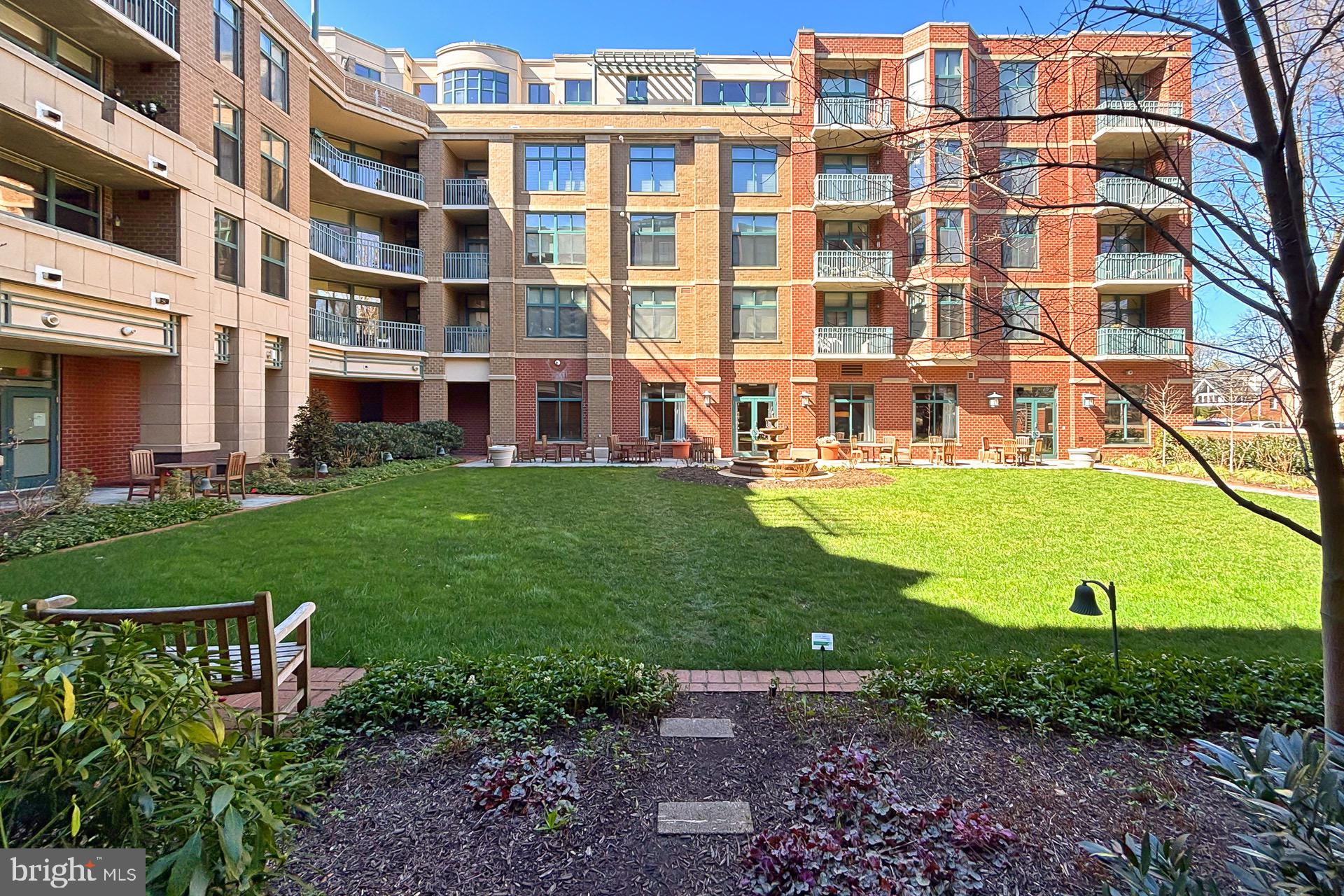 502 W Broad St #501