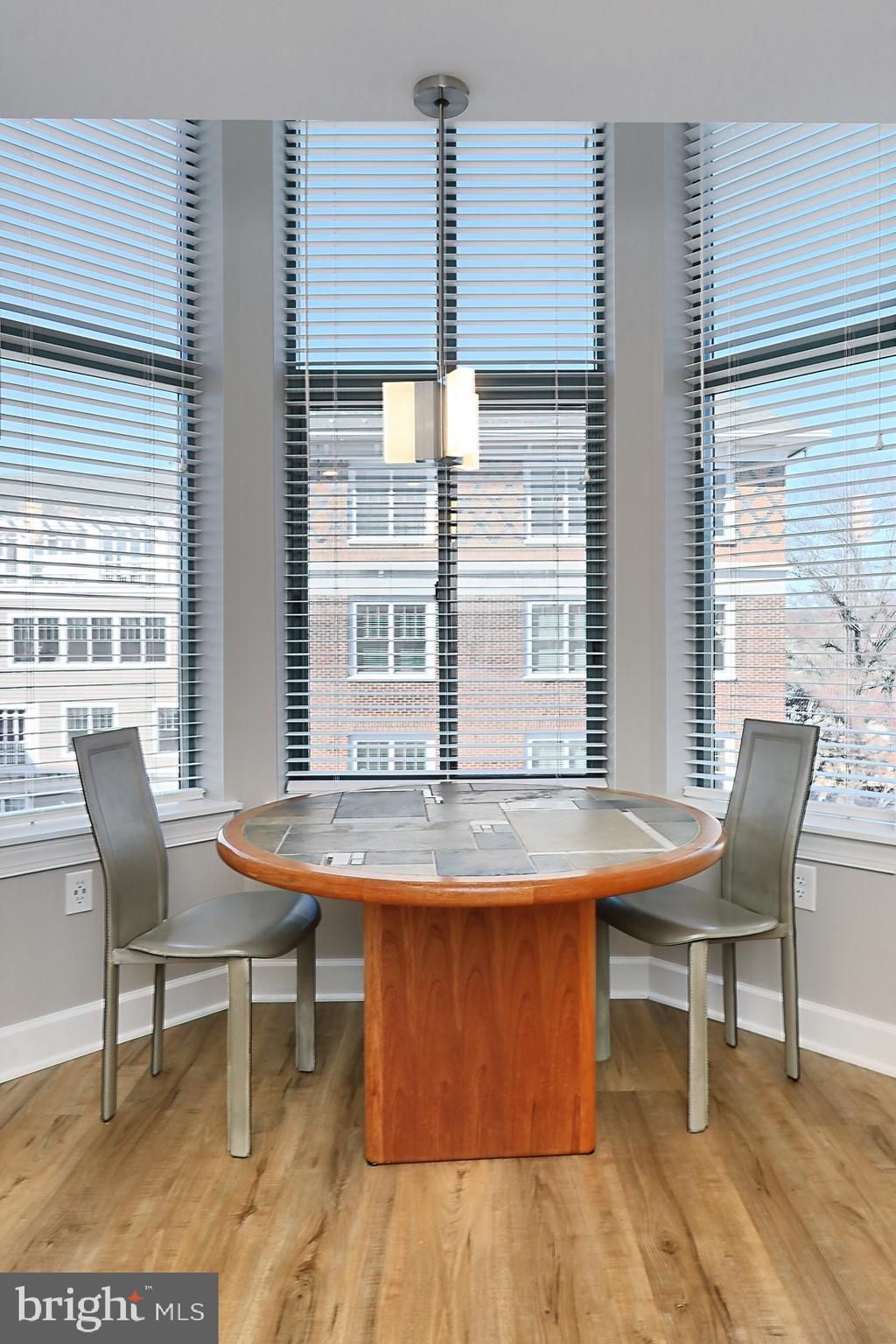 502 W Broad St #501