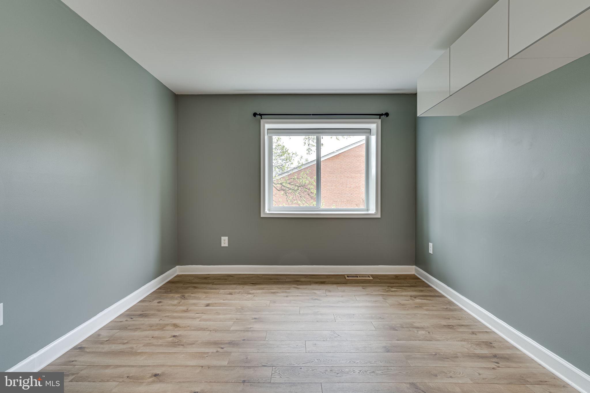 6752 Perry Penney Dr #116