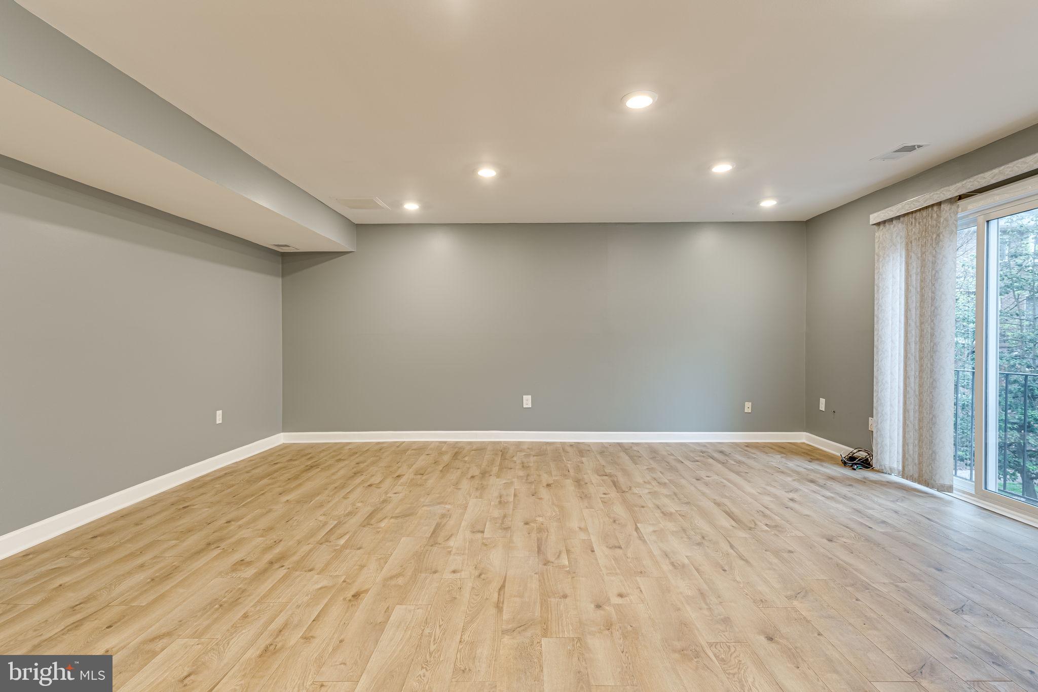 6752 Perry Penney Dr #116