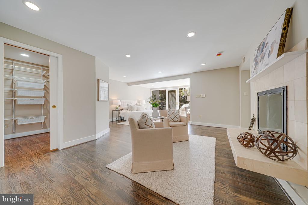 1402 Ingeborg Ct