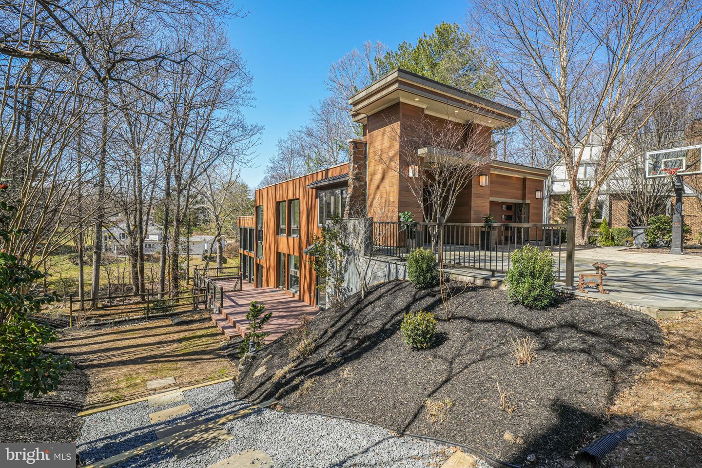 1402 Ingeborg Ct