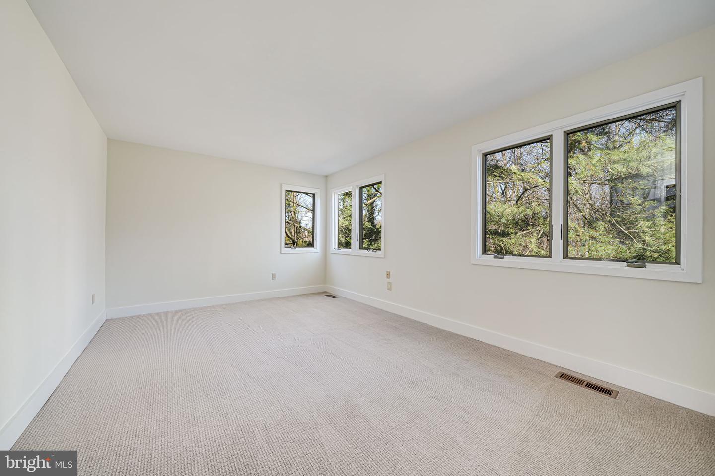 1402 Ingeborg Ct