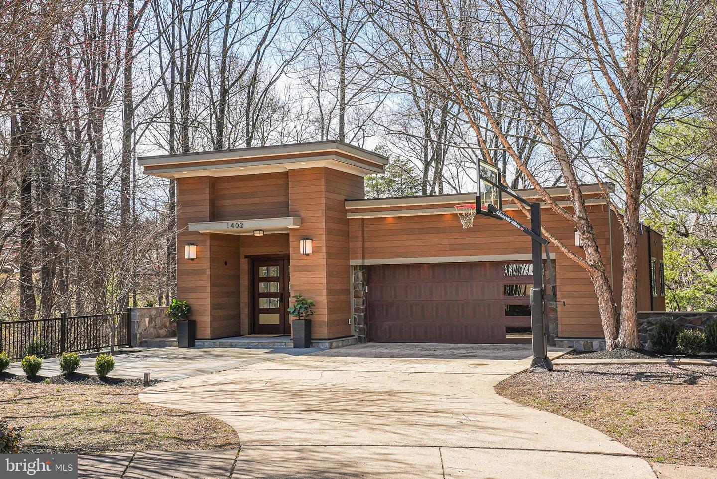 1402 Ingeborg Ct