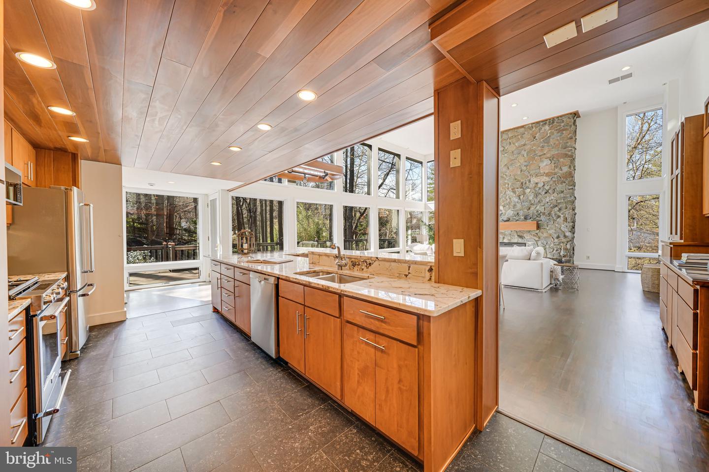 1402 Ingeborg Ct