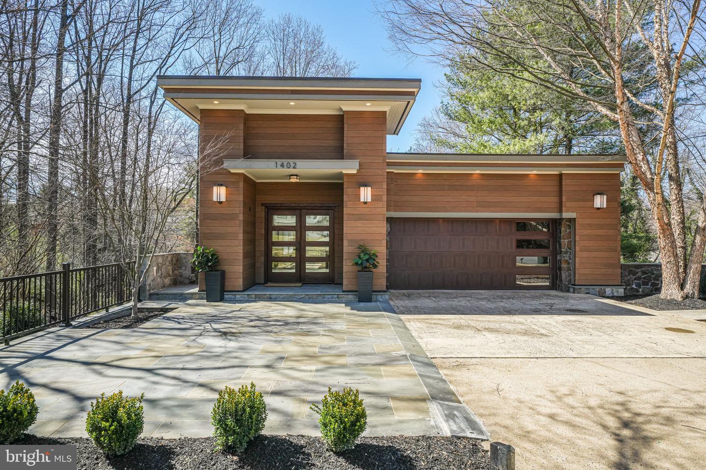1402 Ingeborg Ct