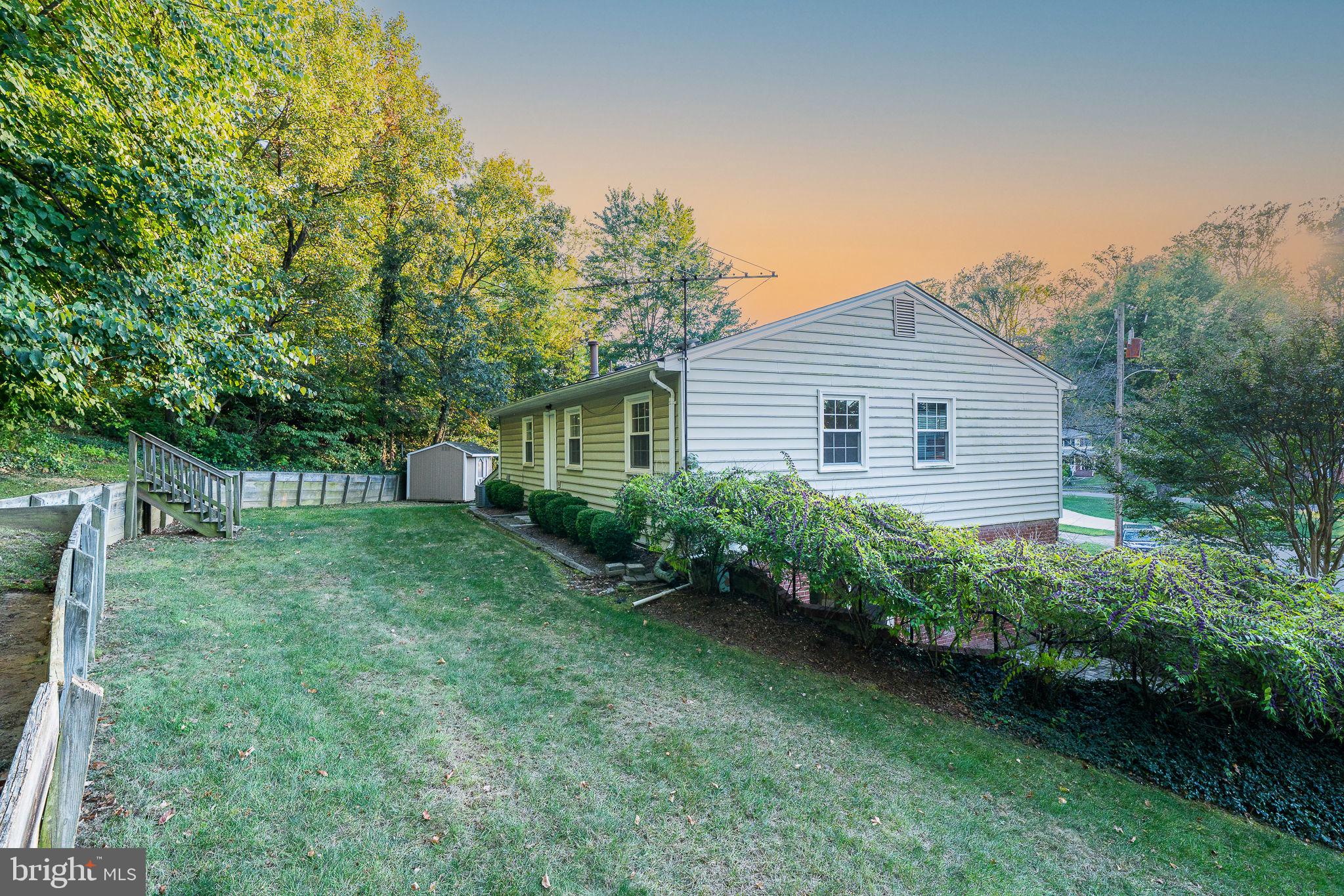 6433 RIVES COURT