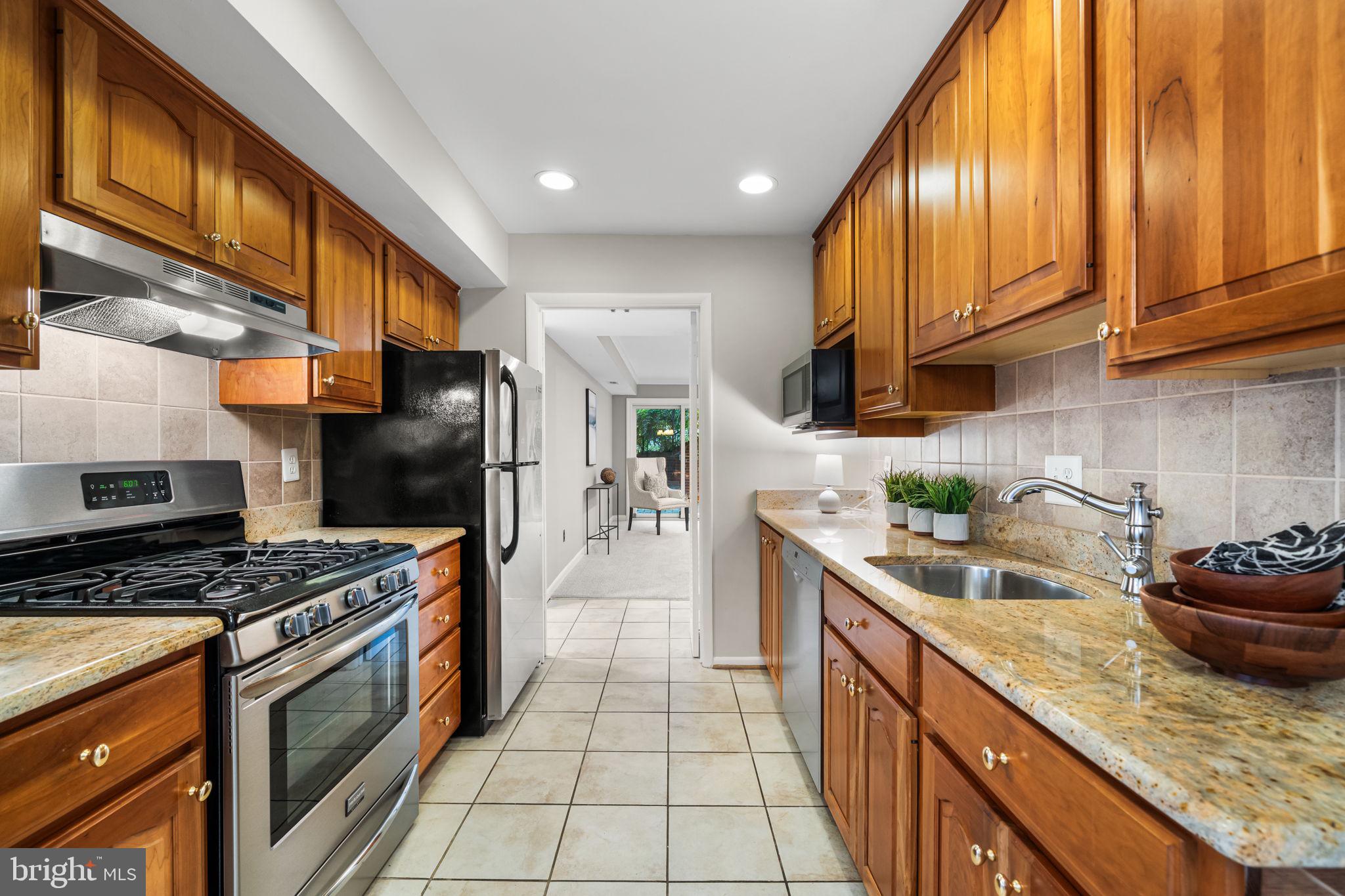 6433 RIVES COURT