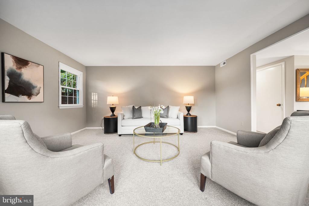6433 RIVES COURT