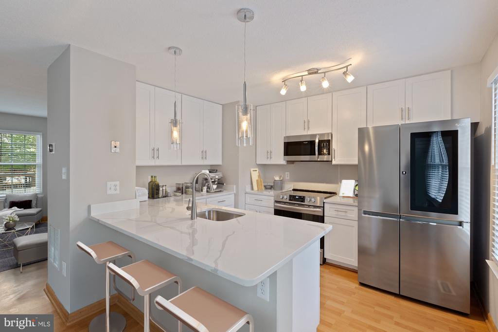 2384 BRANLEIGH PARK COURT