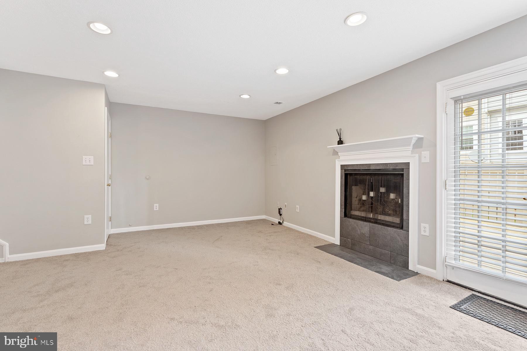 2384 BRANLEIGH PARK COURT