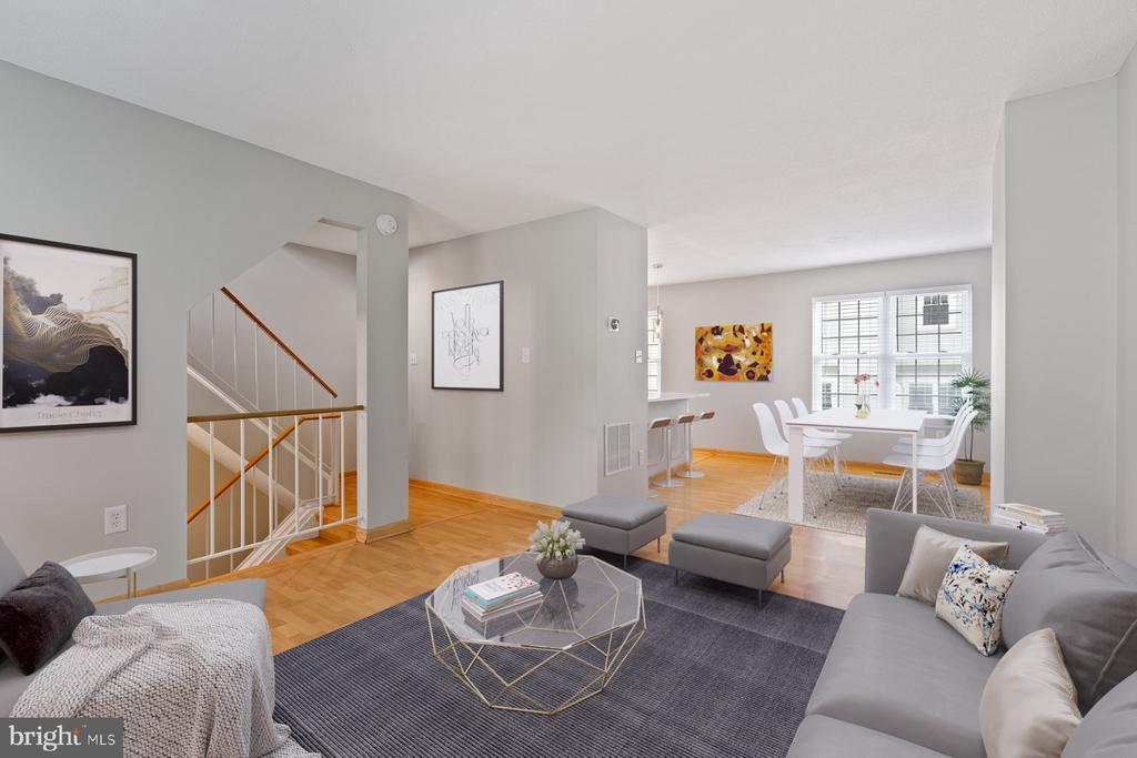 2384 BRANLEIGH PARK COURT