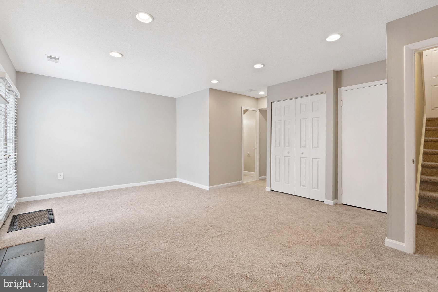 2384 BRANLEIGH PARK COURT