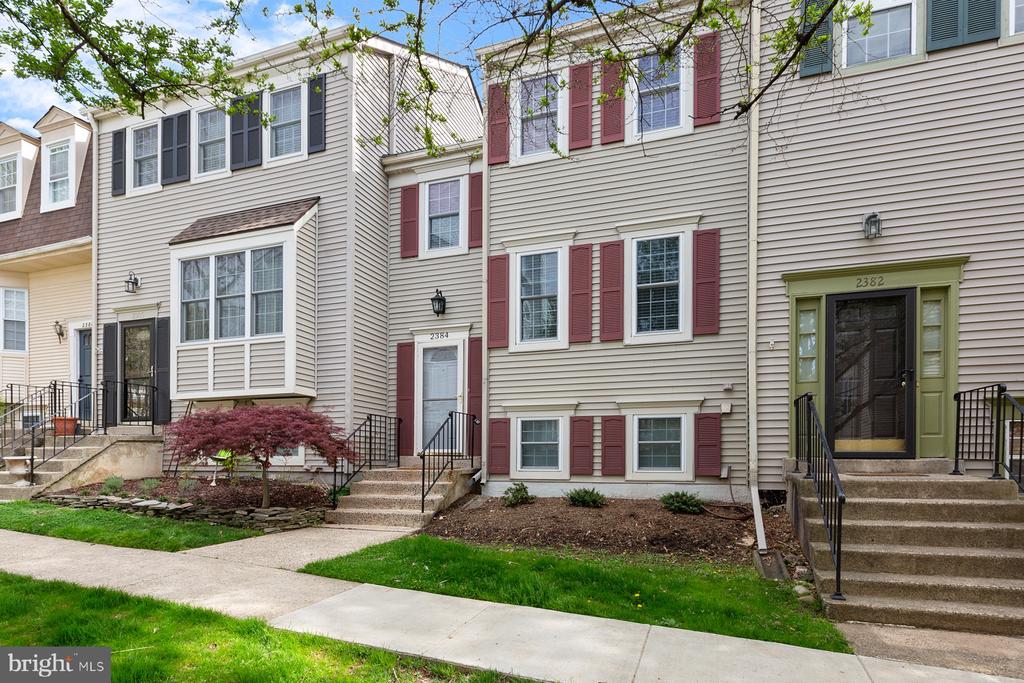 2384 BRANLEIGH PARK COURT
