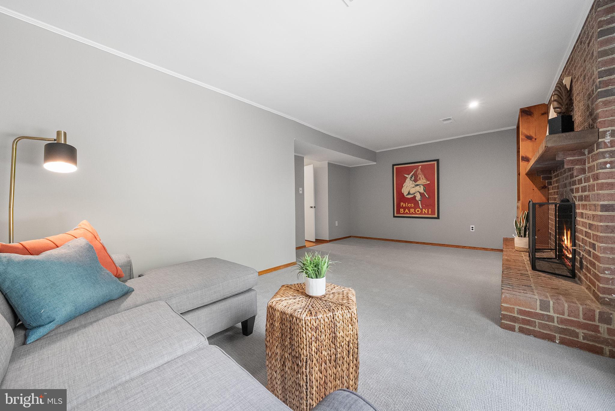 9612 LINDENBROOK STREET