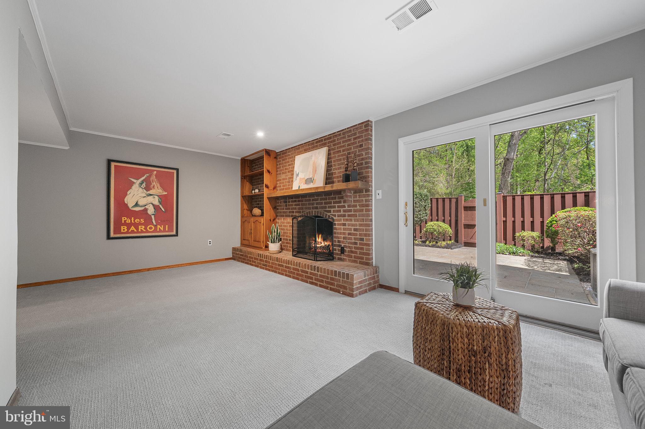 9612 LINDENBROOK STREET