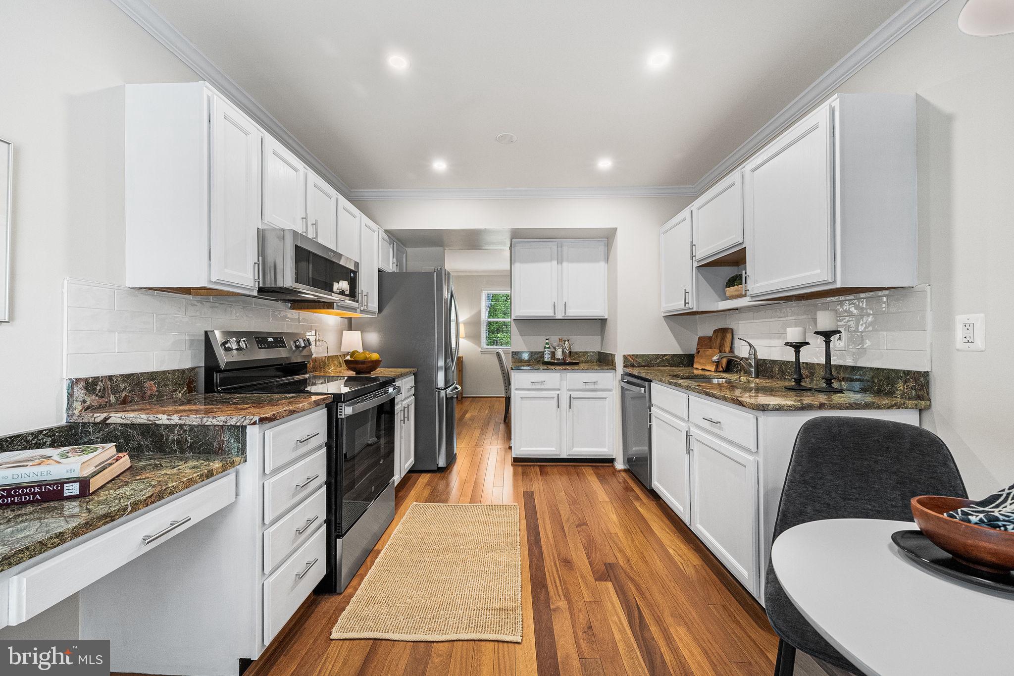 9612 LINDENBROOK STREET