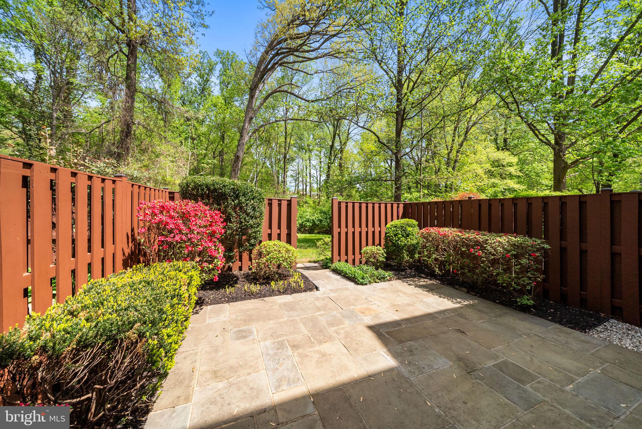 9612 LINDENBROOK STREET