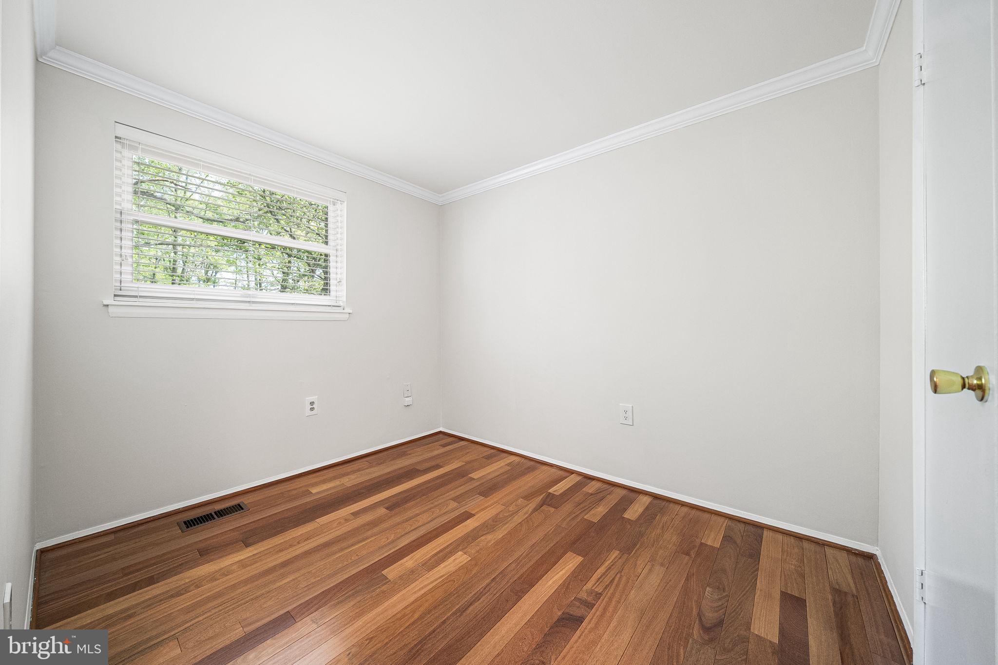 9612 LINDENBROOK STREET