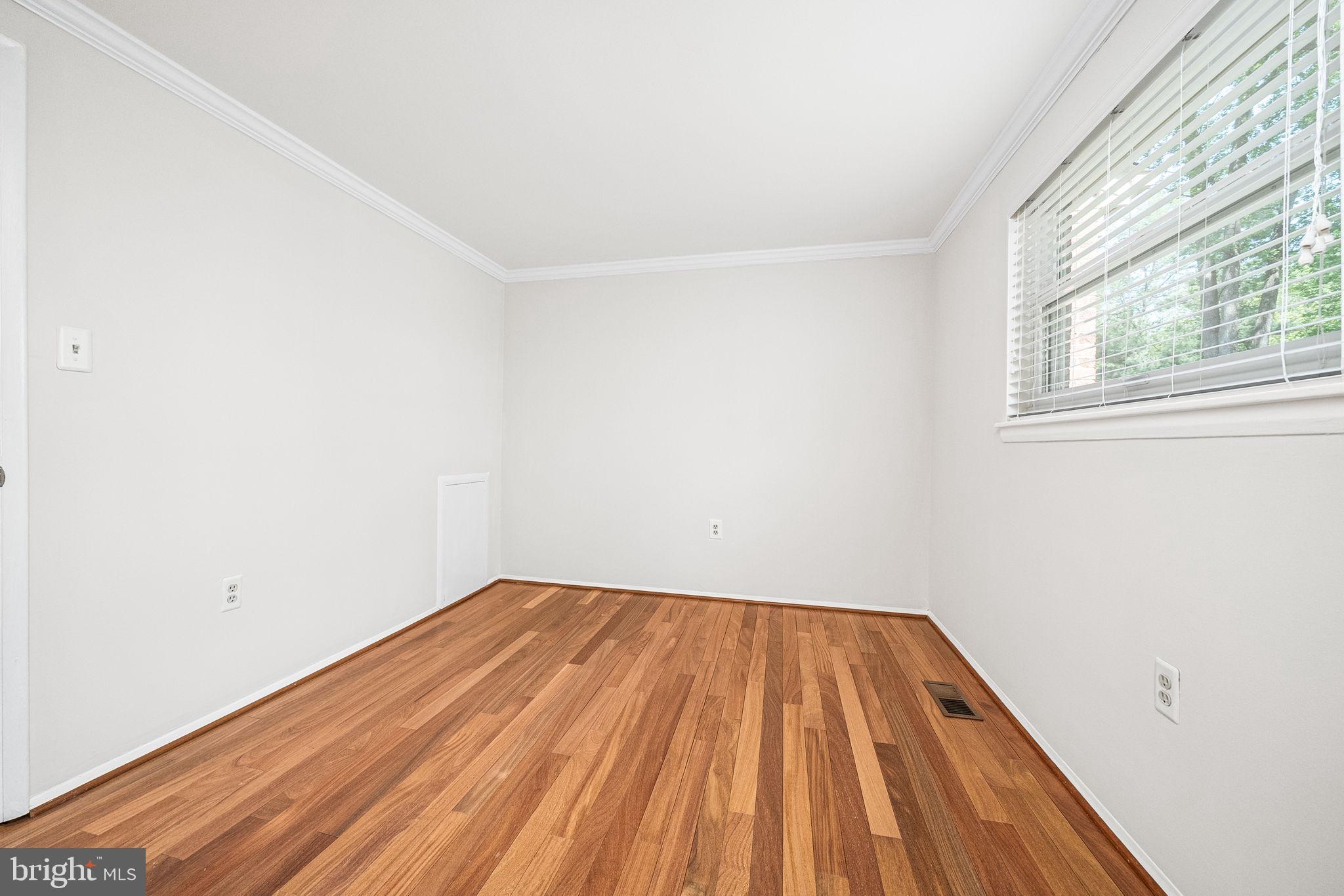 9612 LINDENBROOK STREET