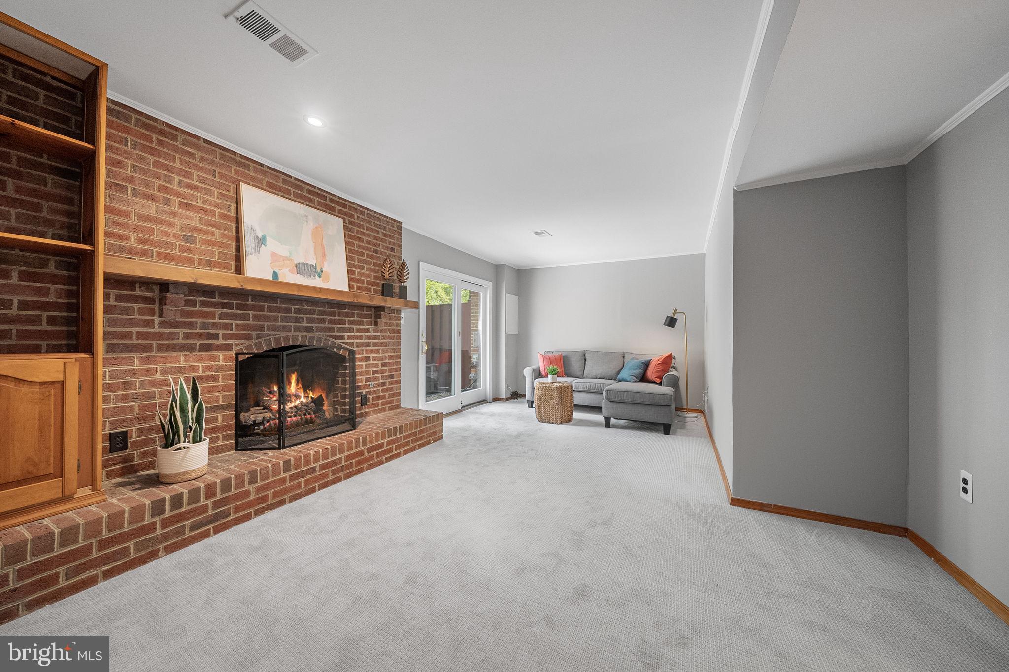 9612 LINDENBROOK STREET