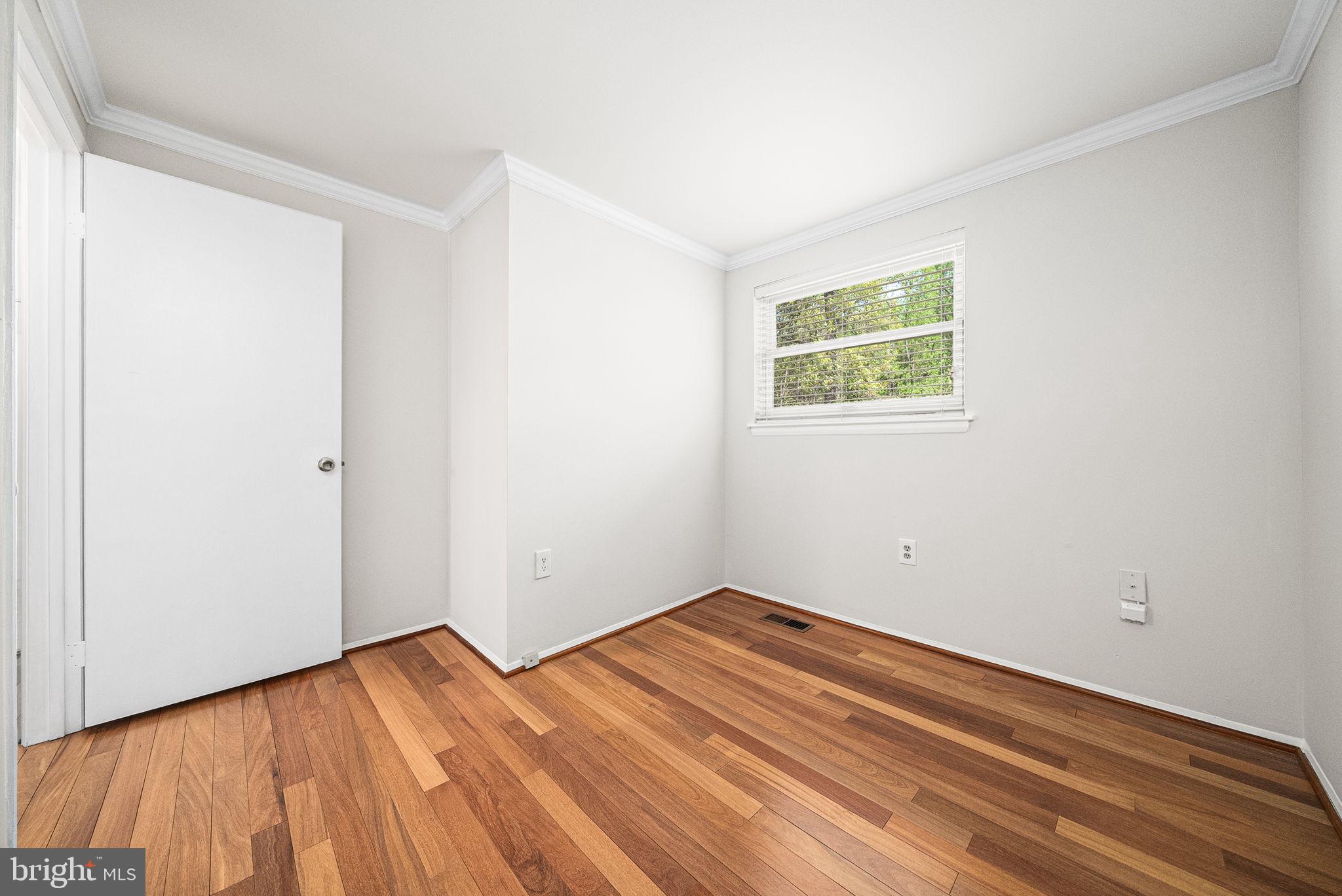 9612 LINDENBROOK STREET