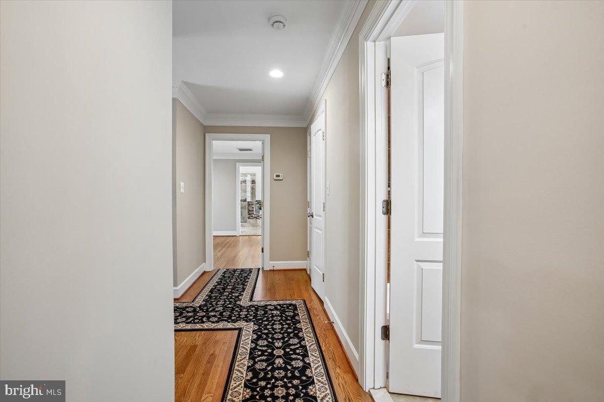 4107 WOODLARK DRIVE