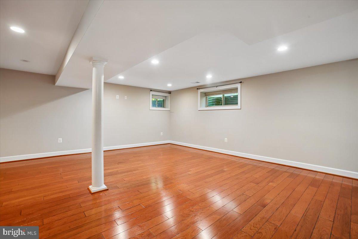 4107 WOODLARK DRIVE