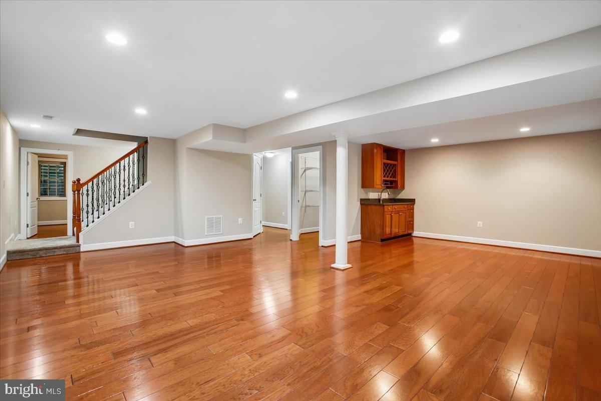 4107 WOODLARK DRIVE