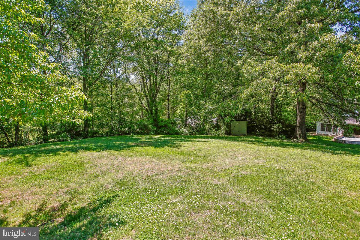 4107 WOODLARK DRIVE