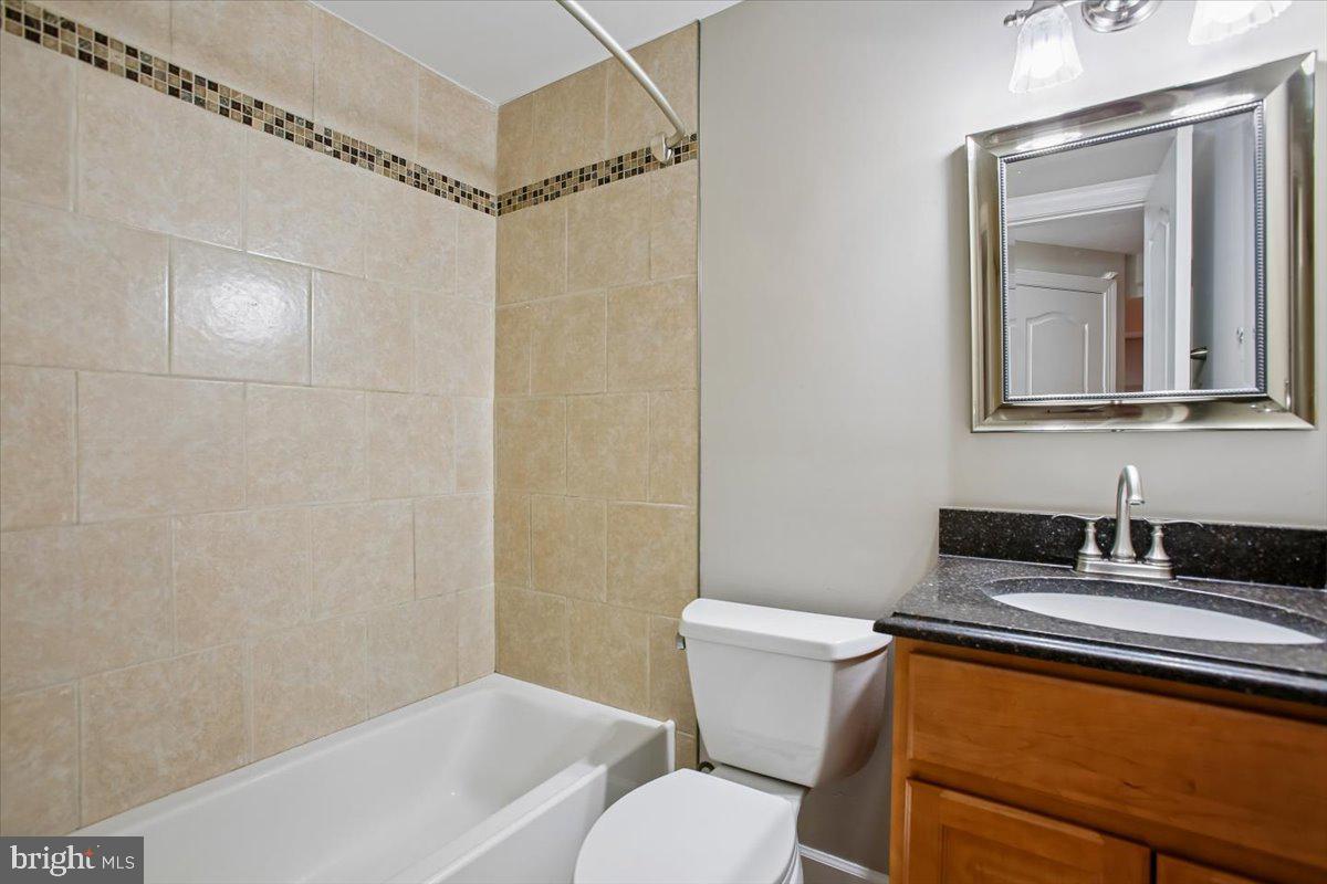 4107 WOODLARK DRIVE