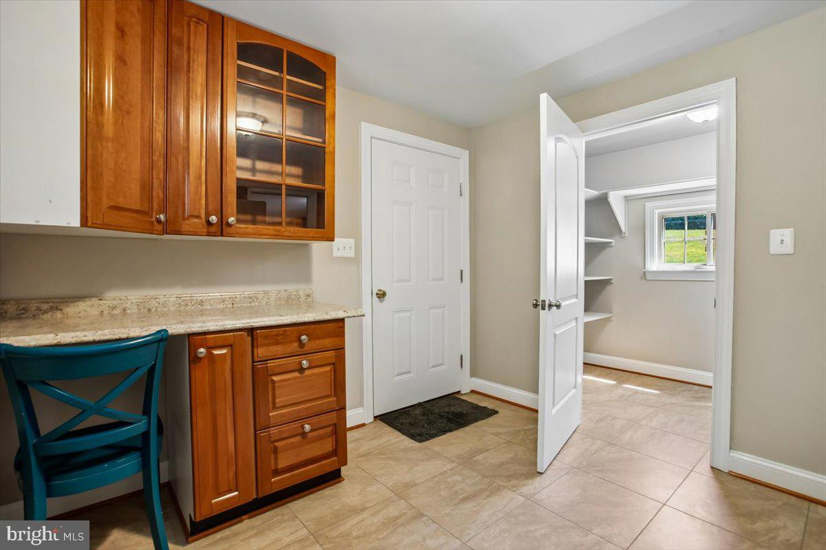 4107 WOODLARK DRIVE