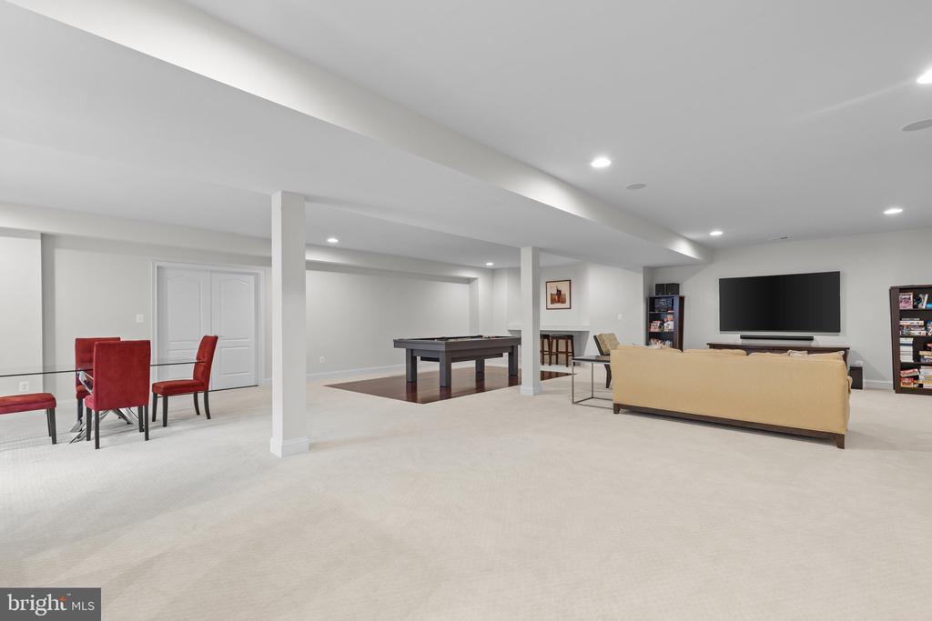 43154 MEADOW GROVE DRIVE