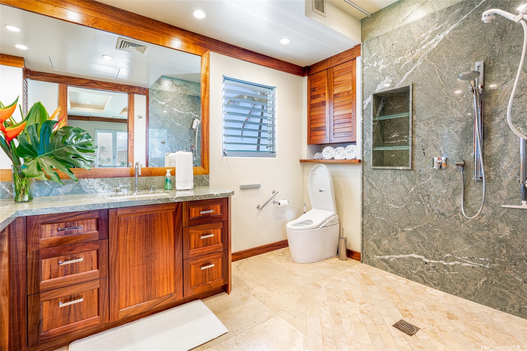 2937 Kalakaua Avenue 61