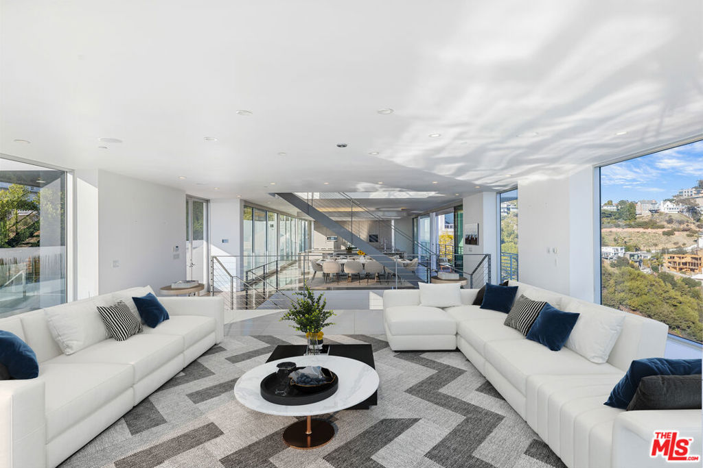1654 Blue Jay Way
