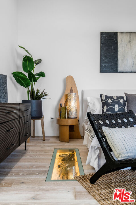 33340 Mulholland Hwy