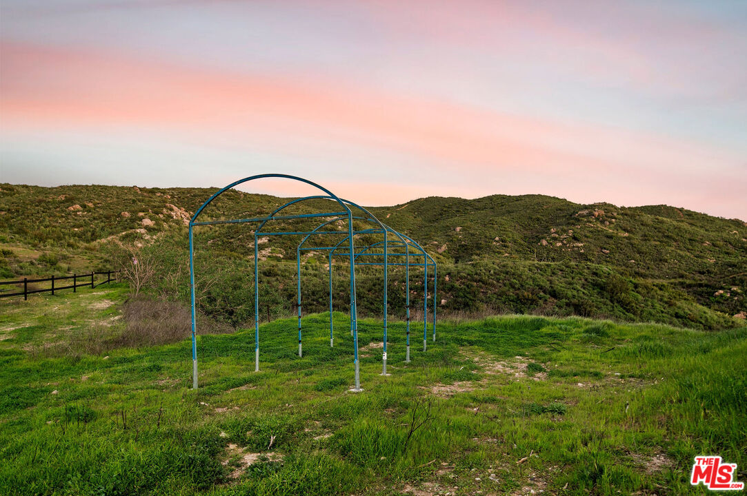 33340 Mulholland Hwy