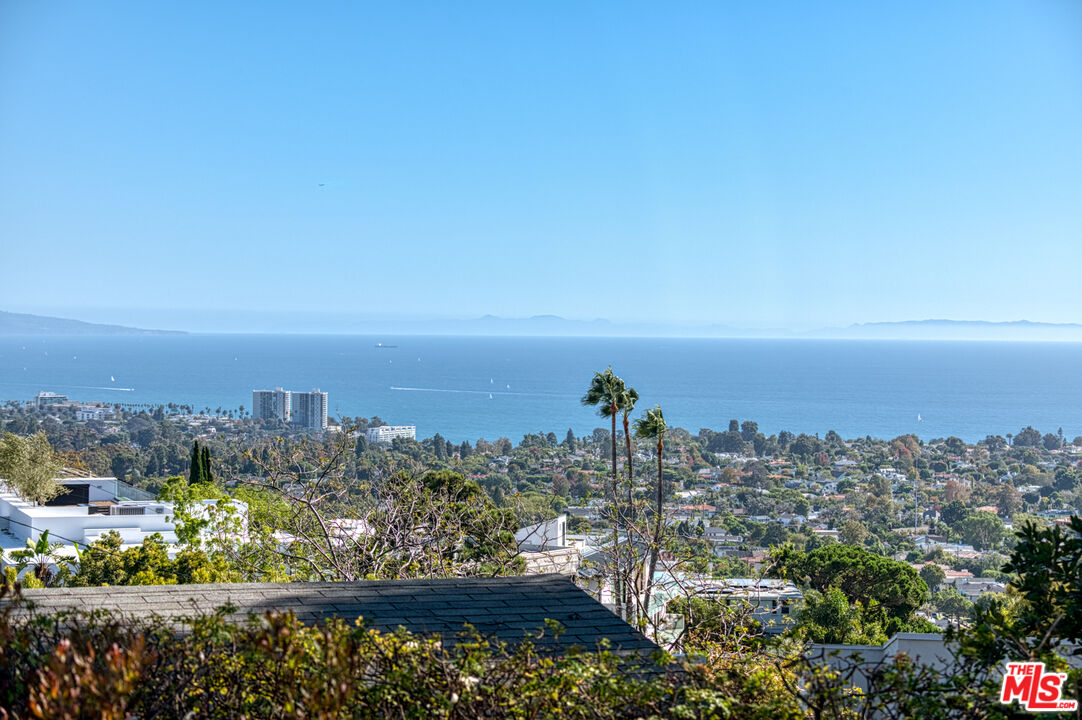 1425 Chautauqua Blvd