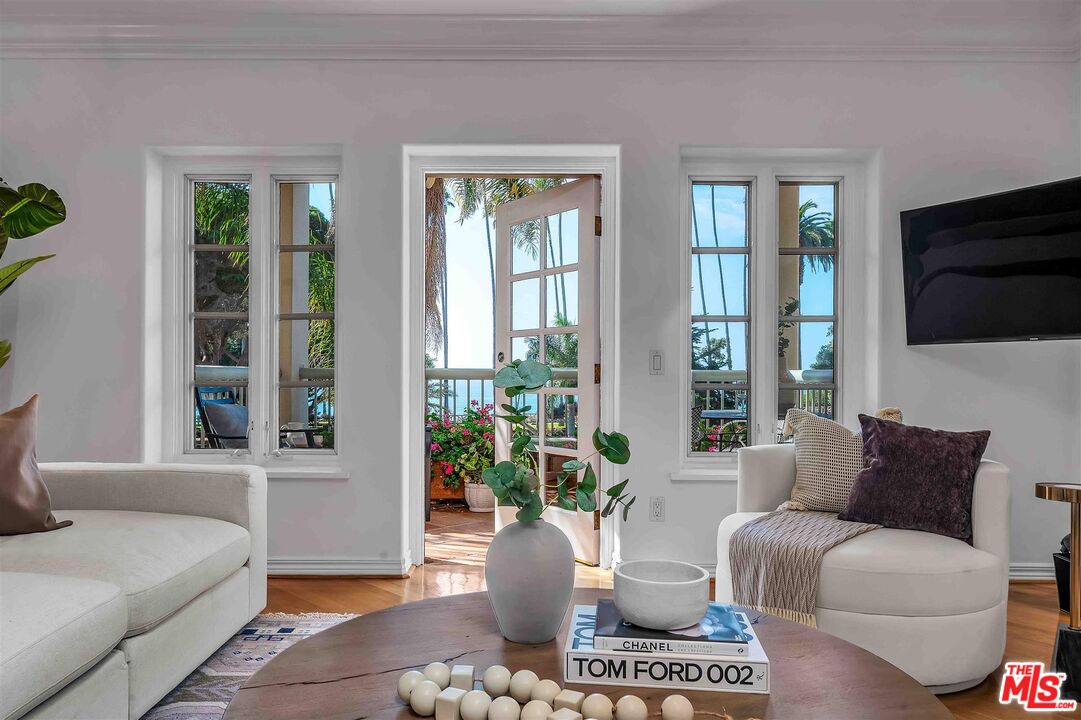 603 OCEAN AVE Unit: 2S