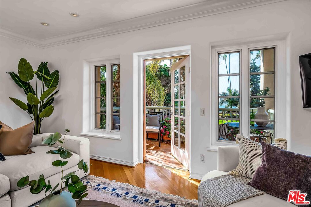 603 OCEAN AVE Unit: 2S