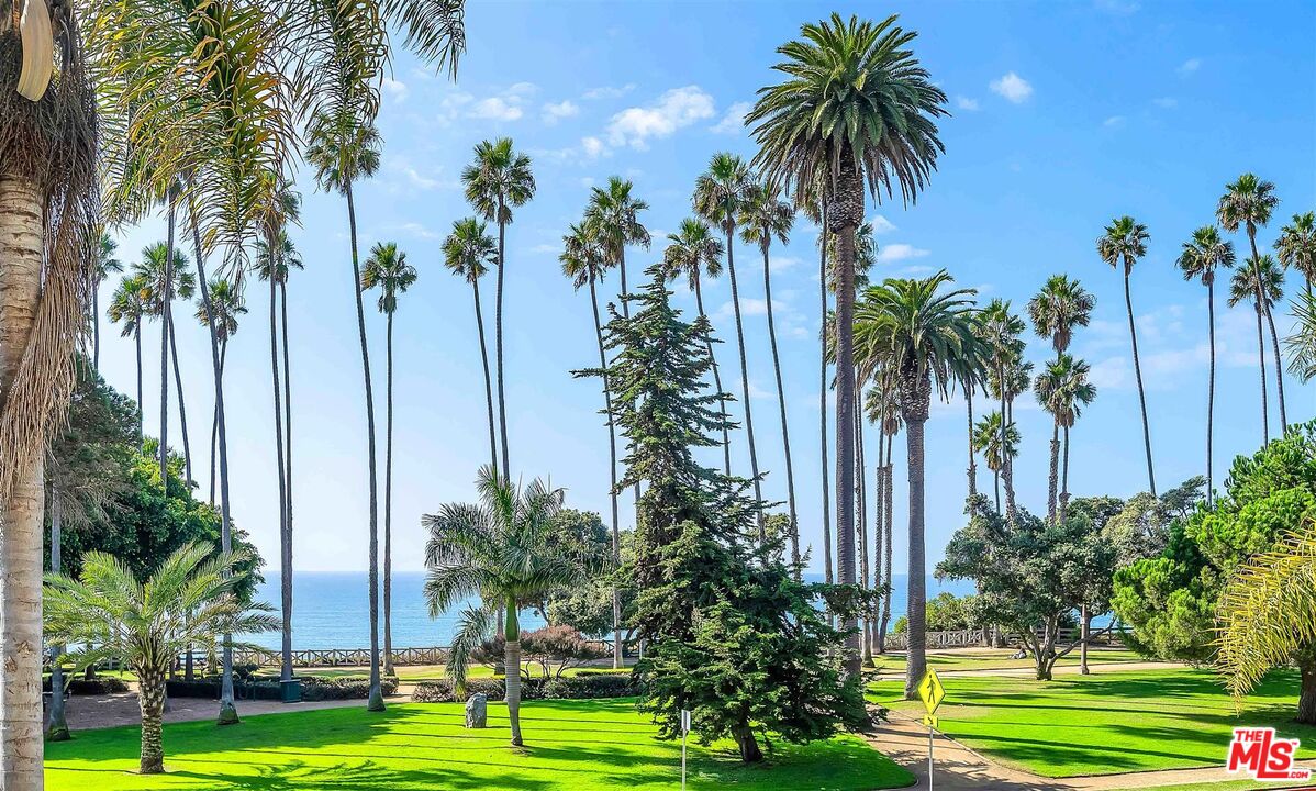 603 OCEAN AVE Unit: 2S