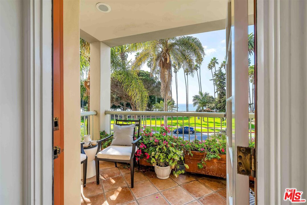 603 OCEAN AVE Unit: 2S