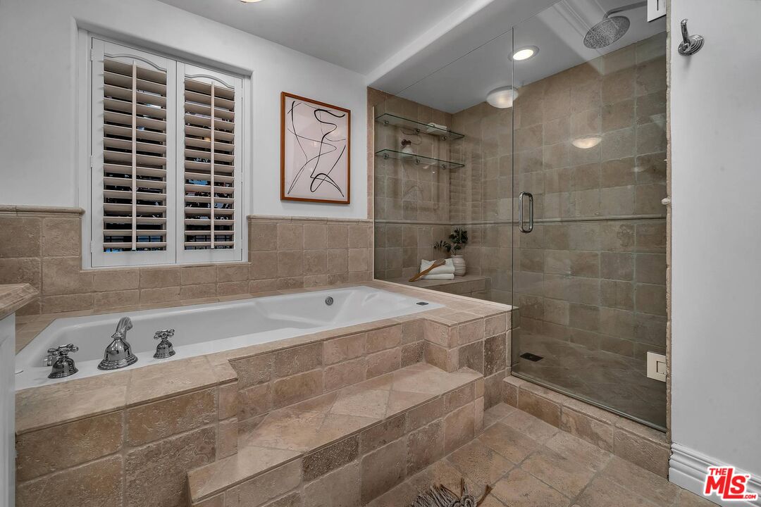 603 OCEAN AVE Unit: 2S